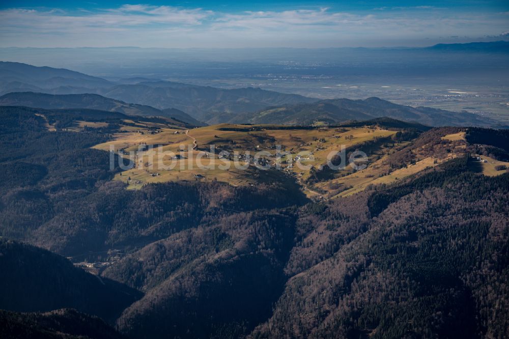 Luftaufnahme Hofsgrund - Ortsansicht in Hofsgrund am Berg Schauinsland im Bundesland Baden-Württemberg, Deutschland