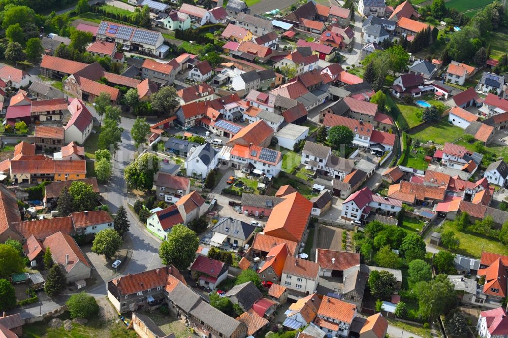 Holzengel aus der Vogelperspektive: Ortsansicht in Holzengel im Bundesland Thüringen, Deutschland