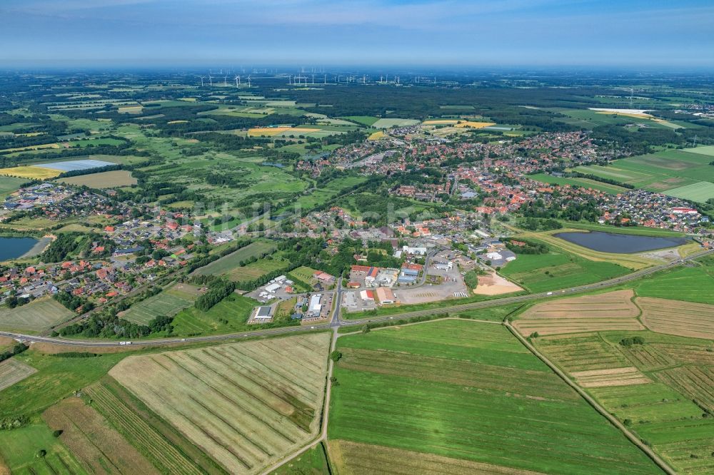 Horneburg aus der Vogelperspektive: Ortsansicht in Horneburg im Bundesland Niedersachsen, Deutschland