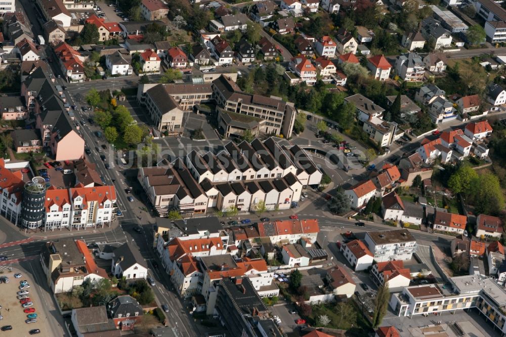 Ingelheim am Rhein aus der Vogelperspektive: Ortsansicht von Ingelheim am Rhein im Bundesland Rheinland-Pfalz