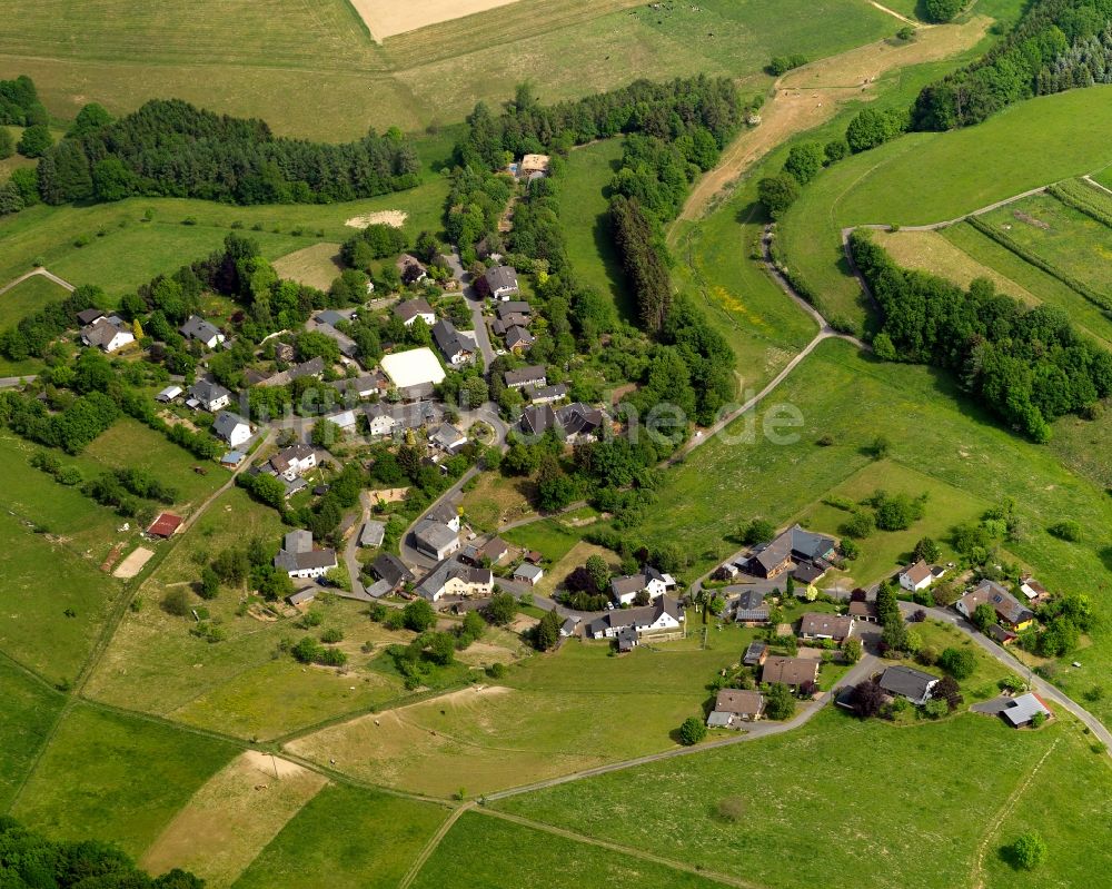 Luftaufnahme Isert - Ortsansicht von Isert im Bundesland Rheinland-Pfalz