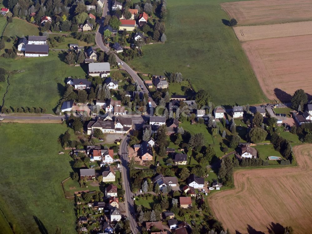 Jahnsdorf Erzgebirge aus der Vogelperspektive: Ortsansicht in Jahnsdorf Erzgebirge im Bundesland Sachsen