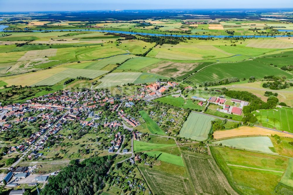 Jerichow aus der Vogelperspektive: Ortsansicht in Jerichow im Bundesland Sachsen-Anhalt, Deutschland