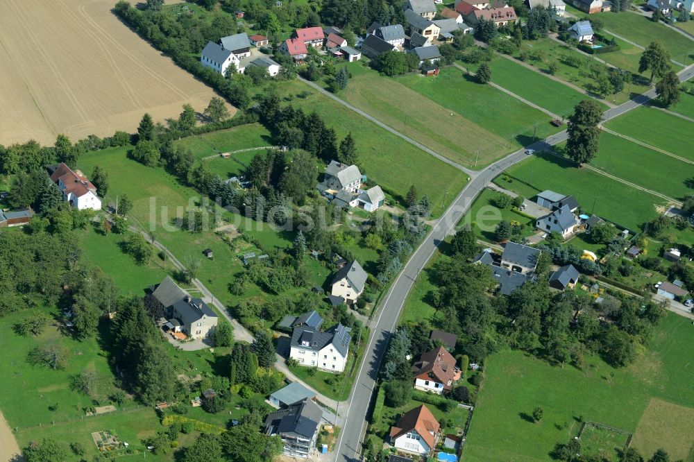 Luftbild Kaufungen - Ortsansicht von Kaufungen entlang der Dorfstraße im Bundesland Sachsen