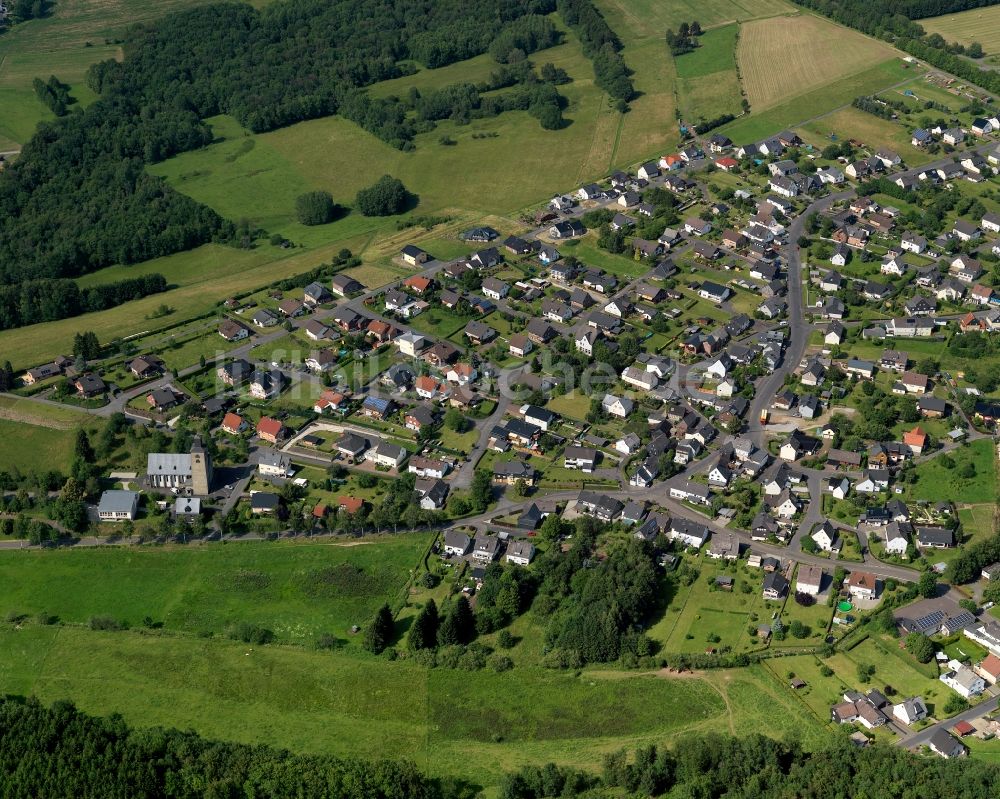 Kausen von oben - Ortsansicht von in Kausen im Bundesland Rheinland-Pfalz