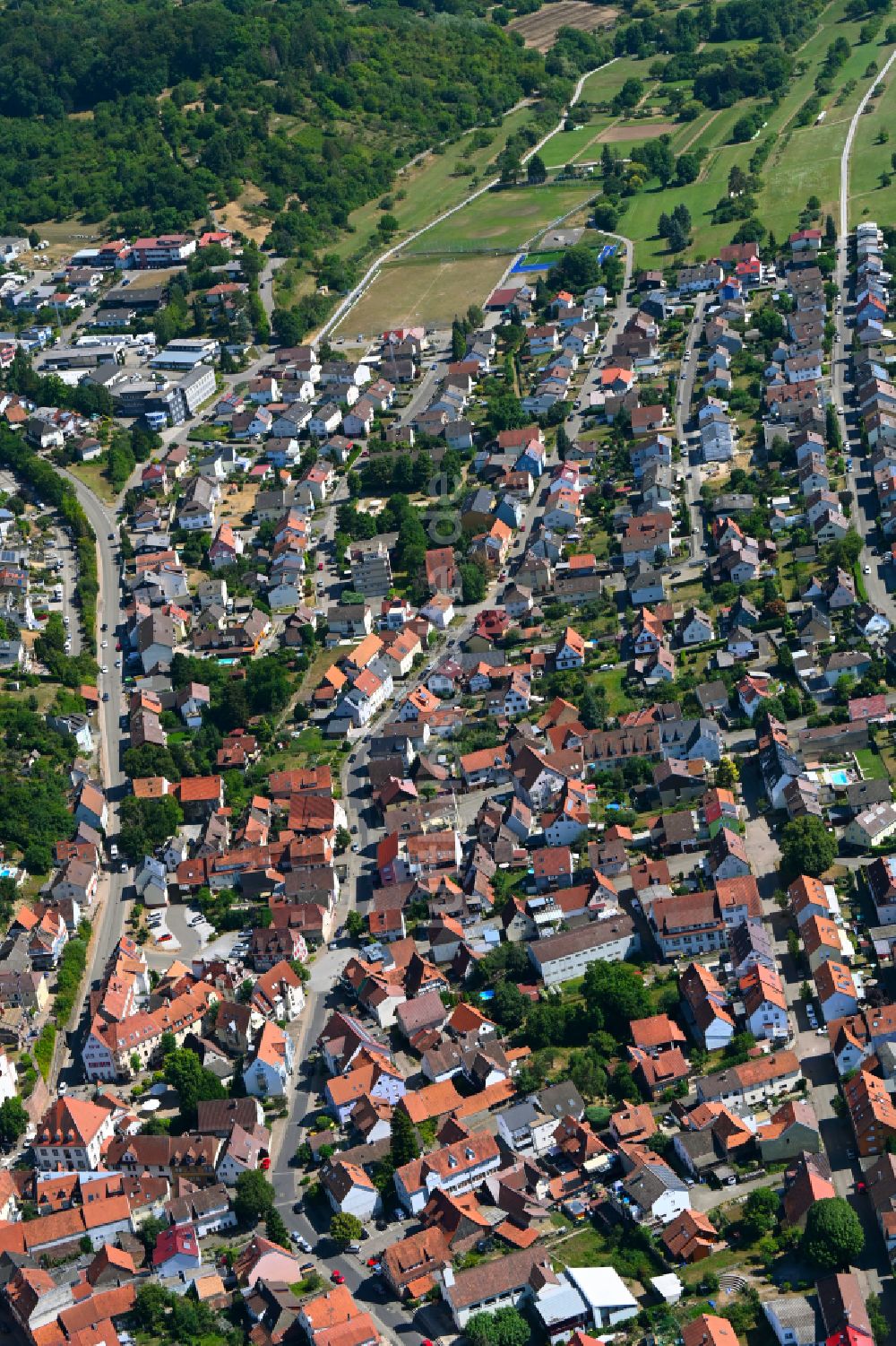 Luftaufnahme Keltern - Ortsansicht in Keltern im Bundesland Baden-Württemberg, Deutschland