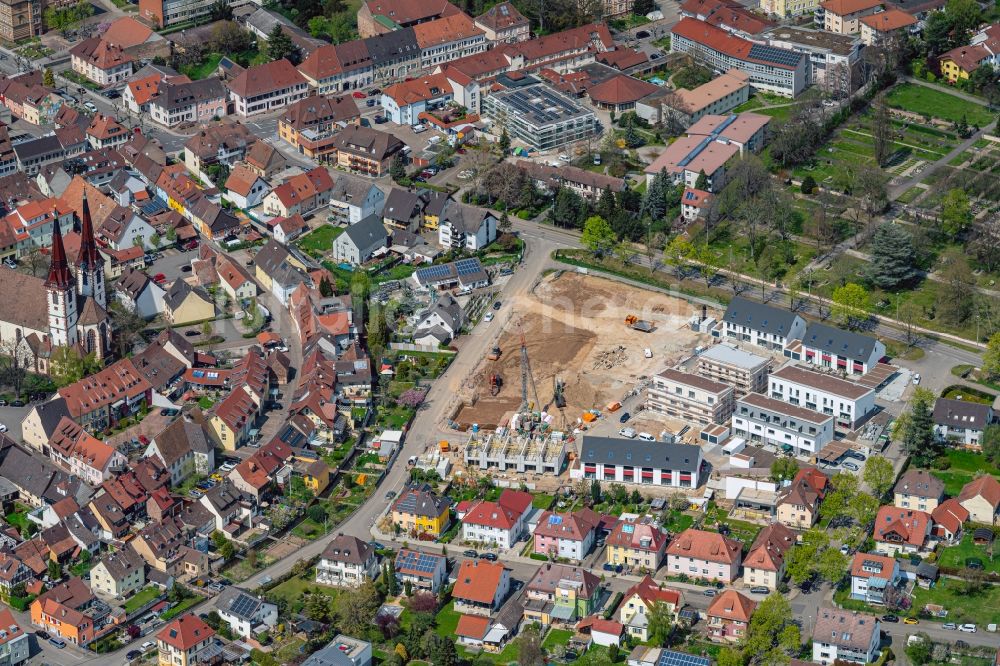 Kenzingen von oben - Ortsansicht in Kenzingen im Bundesland Baden-Württemberg, Deutschland