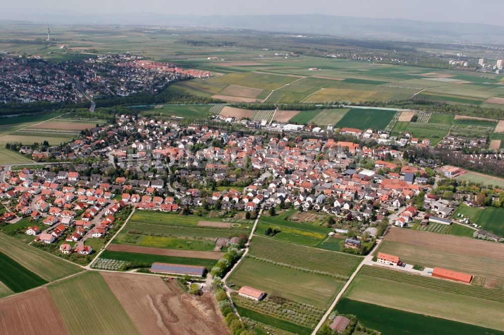 Klein-Winternheim aus der Vogelperspektive: Ortsansicht von Klein-Winternheim und Umgebung im Bundesland Rheinland-Pfalz