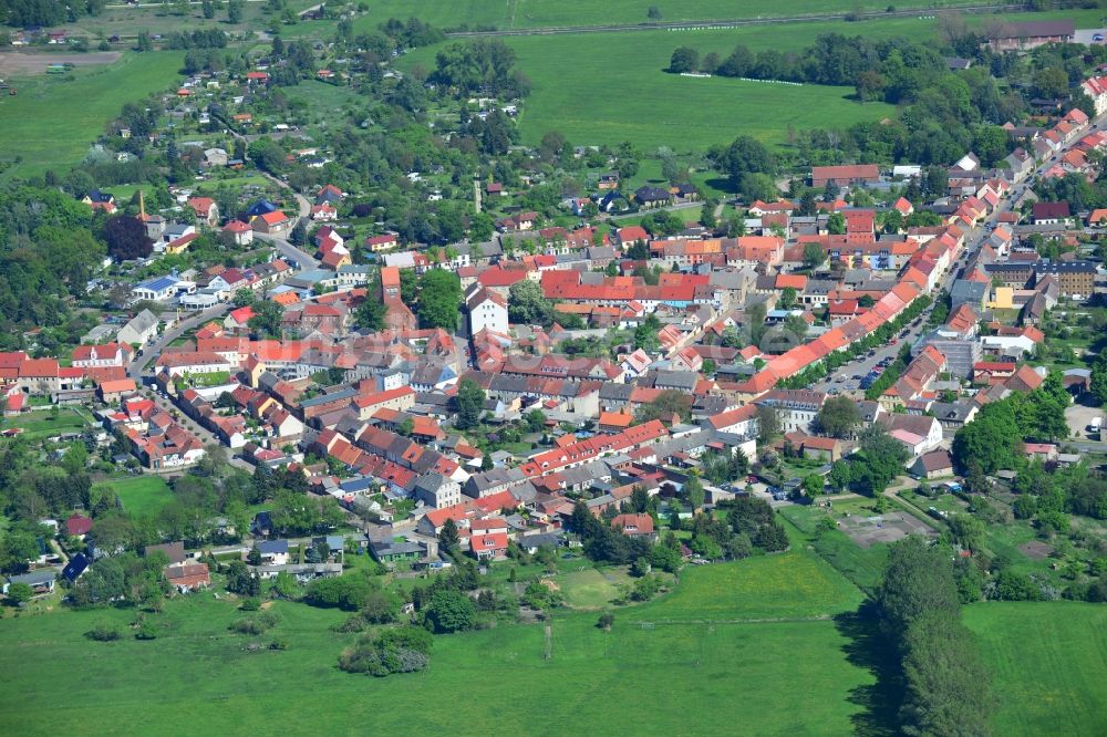 Kremmen von oben - Ortsansicht der Kleinstadt Kremmen im Bundesland Brandenburg