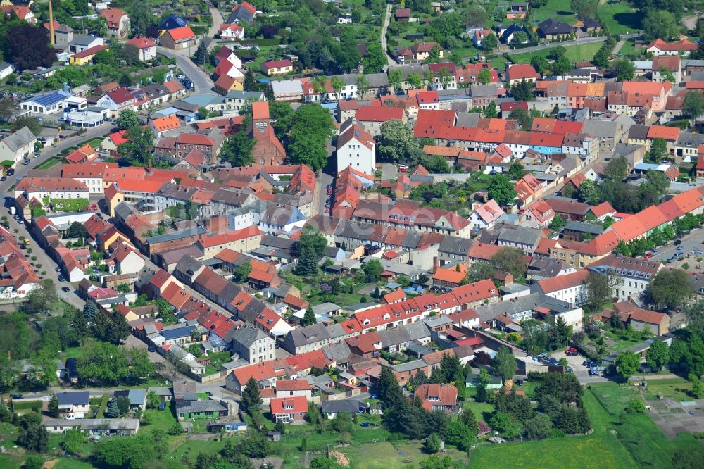 Kremmen aus der Vogelperspektive: Ortsansicht der Kleinstadt Kremmen im Bundesland Brandenburg