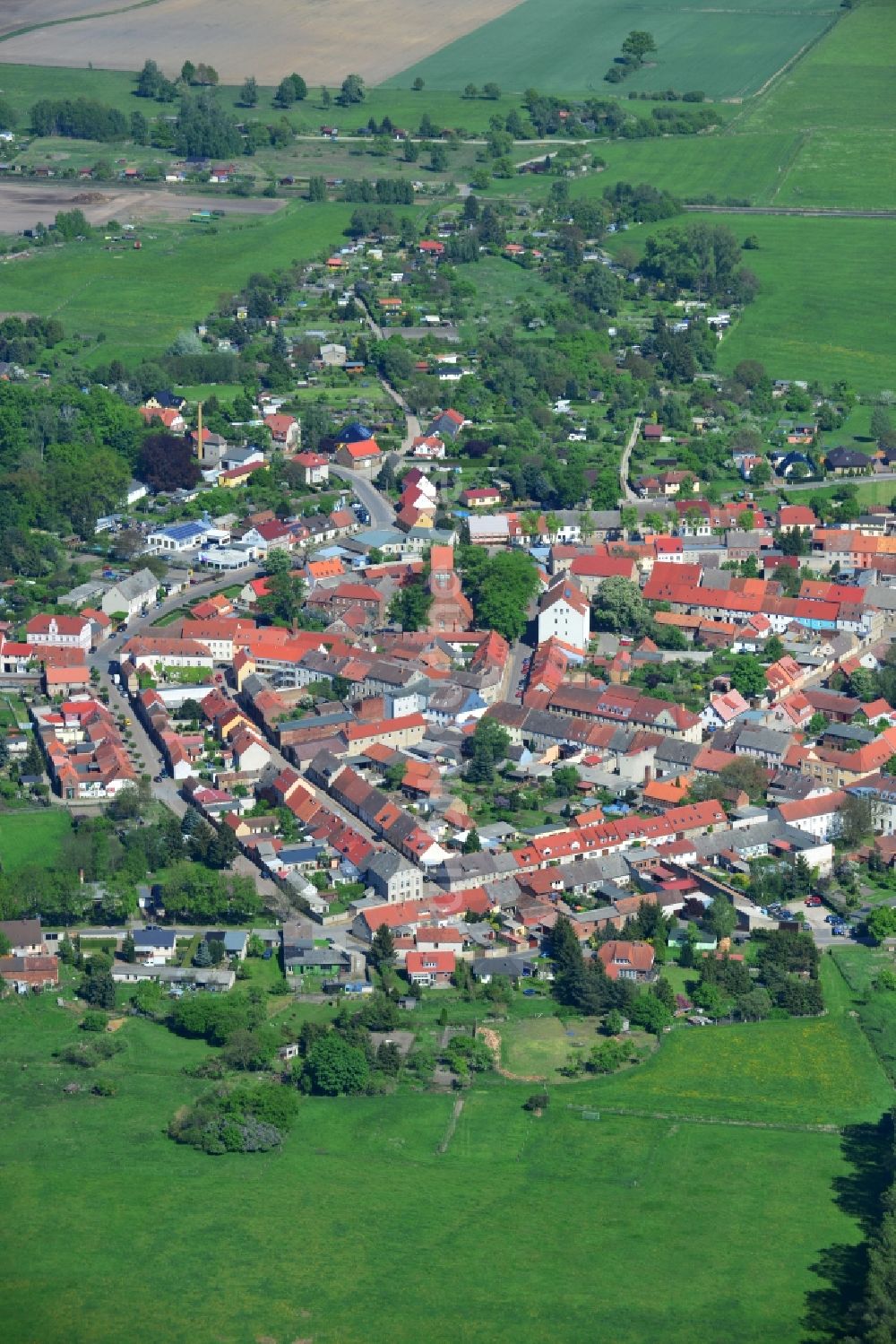 Luftbild Kremmen - Ortsansicht der Kleinstadt Kremmen im Bundesland Brandenburg