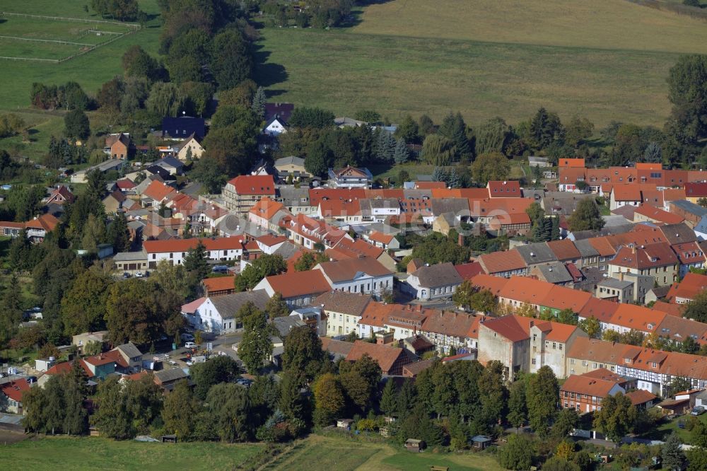 Kremmen aus der Vogelperspektive: Ortsansicht der Kleinstadt Kremmen im Bundesland Brandenburg