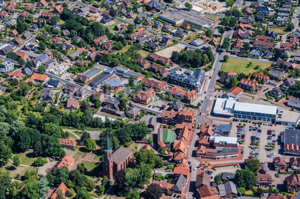 Harsefeld aus der Vogelperspektive: Ortsansicht mit Klosterpark in Harsefeld im Bundesland Niedersachsen, Deutschland