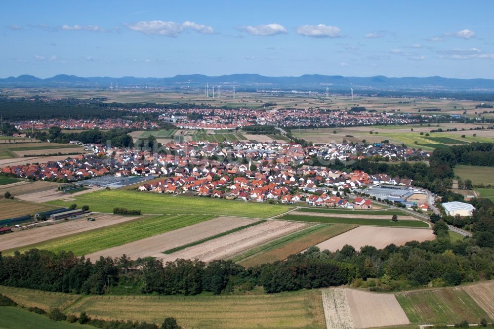 Kuhardt aus der Vogelperspektive: Ortsansicht von Kuhardt im Bundesland Rheinland-Pfalz