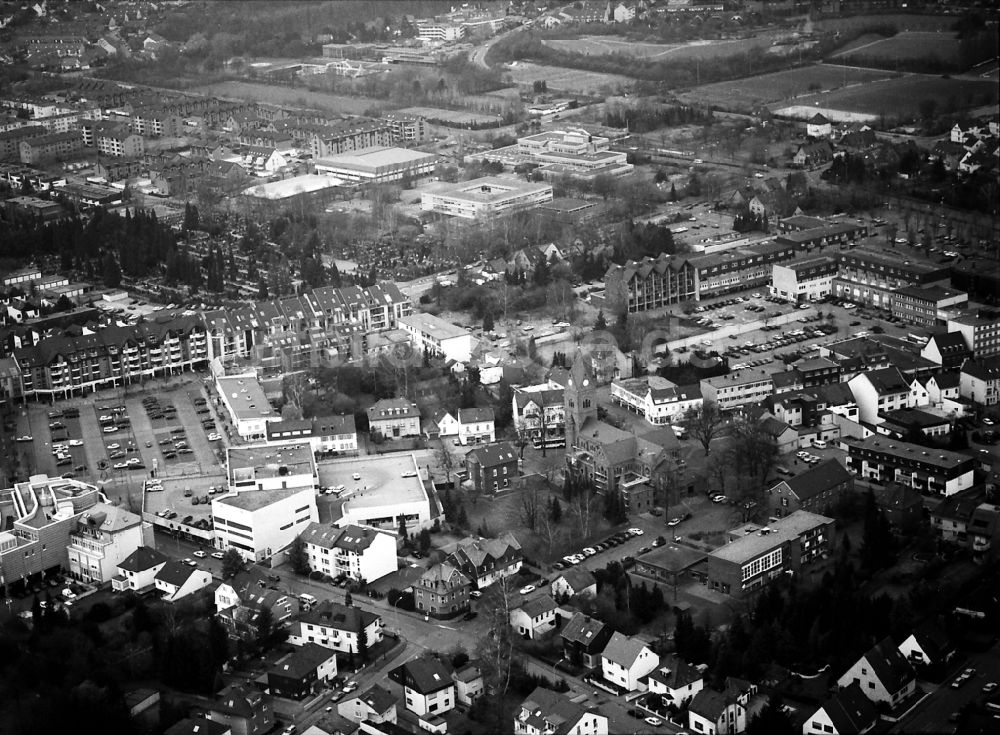 Luftbild Langenfeld (Rheinland) - Ortsansicht in Langenfeld (Rheinland) im Bundesland Nordrhein-Westfalen, Deutschland