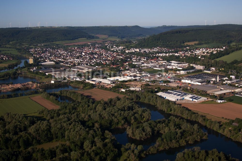 Lauenförde aus der Vogelperspektive: Ortsansicht in Lauenförde im Bundesland Niedersachsen