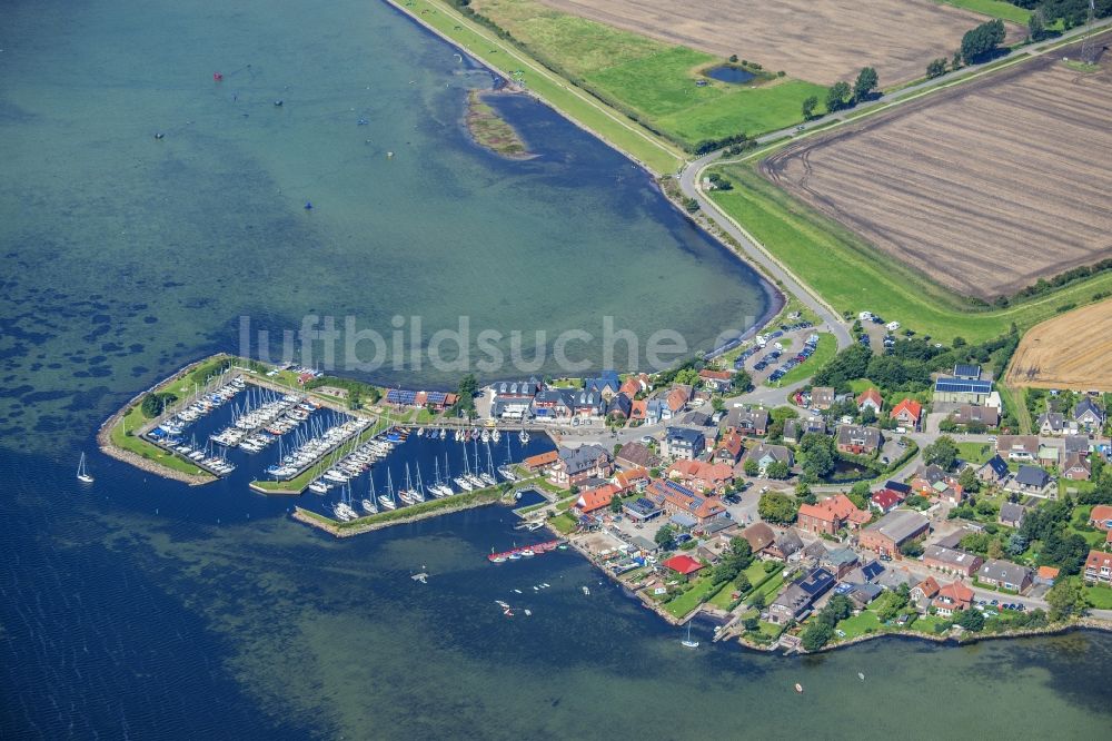 Fehmarn von oben - Ortsansicht vom Lemkenhafen in Fehmarn im Bundesland Schleswig-Holstein