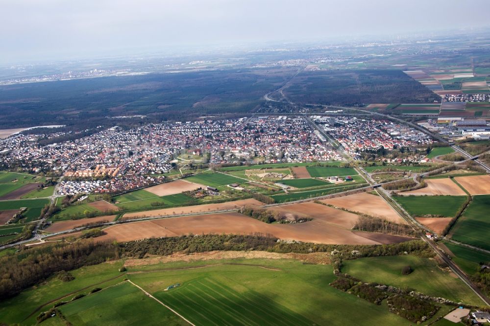 Lorsch aus der Vogelperspektive: Ortsansicht in Lorsch im Bundesland Hessen