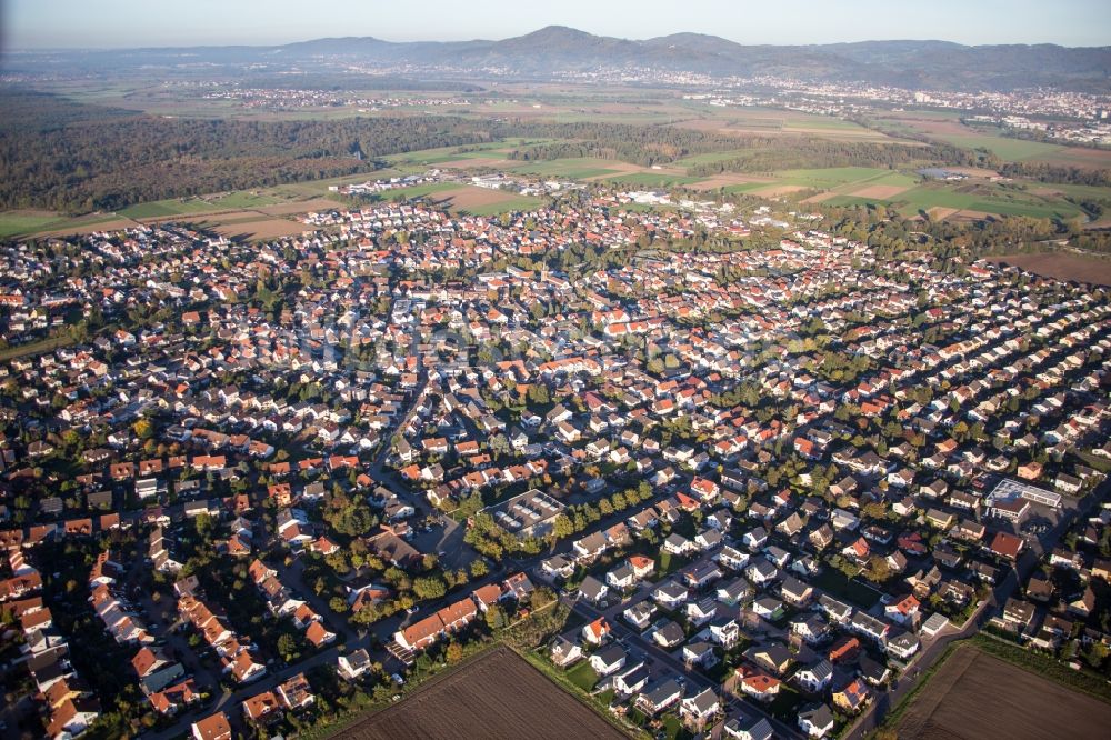 Luftaufnahme Lorsch - Ortsansicht in Lorsch im Bundesland Hessen, Deutschland