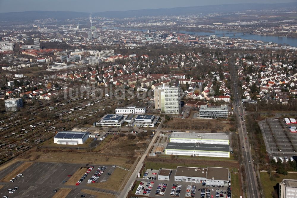 Mainz-Oberstadt aus der Vogelperspektive: Ortsansicht von Mainz-Oberstadt im Bundesland Rheinland-Pfalz