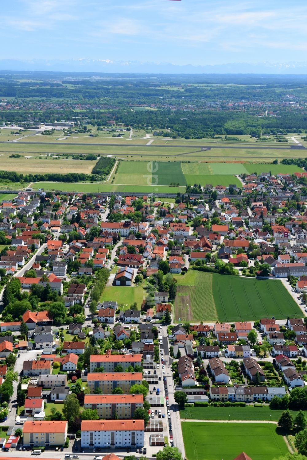 Maisach aus der Vogelperspektive: Ortsansicht in Maisach im Bundesland Bayern, Deutschland