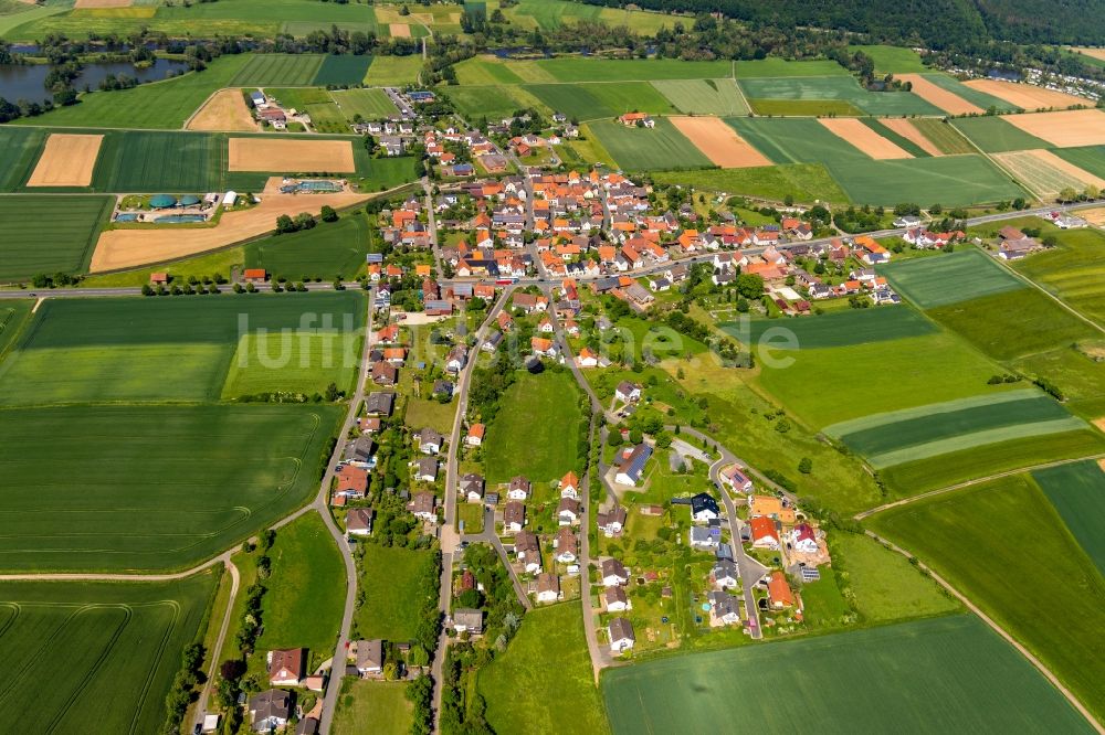 Mandern aus der Vogelperspektive: Ortsansicht in Mandern im Bundesland Hessen, Deutschland