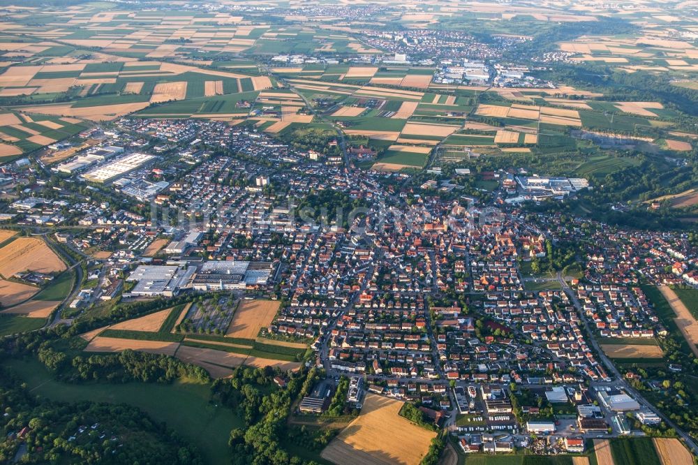 Markgröningen von oben - Ortsansicht in Markgröningen im Bundesland Baden-Württemberg, Deutschland