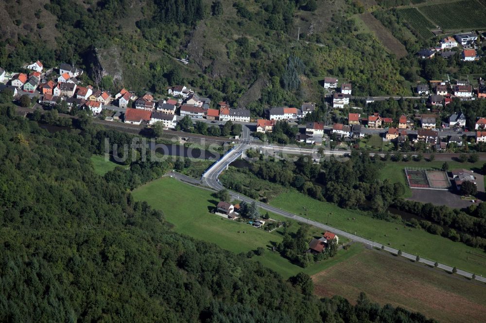 Martinsstein von oben - Ortsansicht von Martinstein Verbandsgemeinde Bad Sobernheim im Bundesland Rheinland-Pfalz