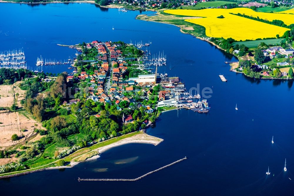 Luftbild Arnis - Ortsansicht an der Meeres-Küste der Ostsee in Arnis im Bundesland Schleswig-Holstein, Deutschland