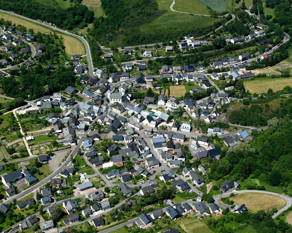 Mengerschied von oben - Ortsansicht in Mengerschied im Bundesland Rheinland-Pfalz, Deutschland