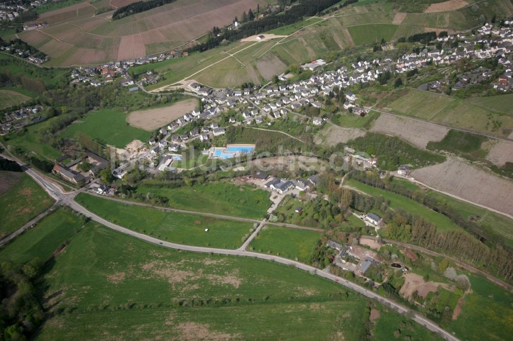 Mertesdorf von oben - Ortsansicht von Mertesdorf im Bundesland Rheinland-Pfalz