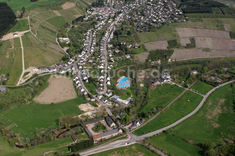 Luftaufnahme Mertesdorf - Ortsansicht von Mertesdorf im Bundesland Rheinland-Pfalz