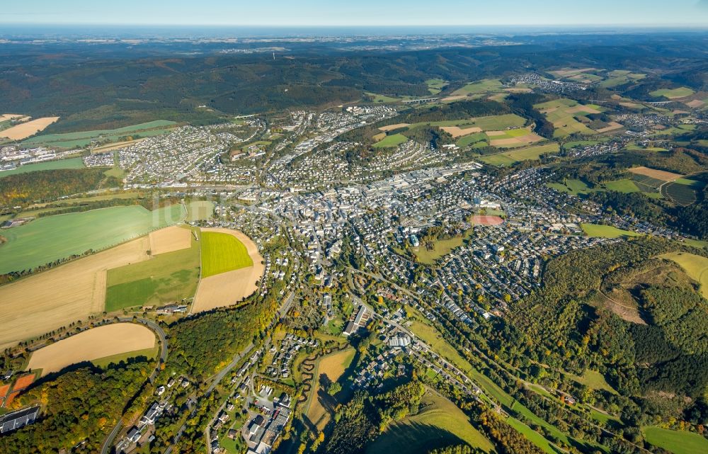 Meschede von oben - Ortsansicht von Meschede im Bundesland Nordrhein-Westfalen