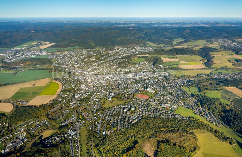 Meschede aus der Vogelperspektive: Ortsansicht von Meschede im Bundesland Nordrhein-Westfalen