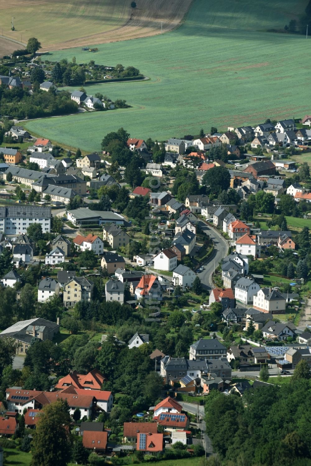 Mohlsdorf aus der Vogelperspektive: Ortsansicht in Mohlsdorf im Bundesland Thüringen