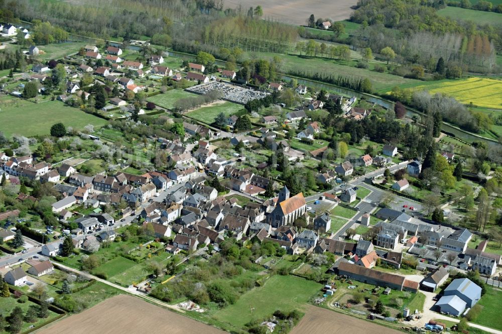 Luftbild Montcresson - Ortsansicht in Montcresson in Centre-Val de Loire, Frankreich