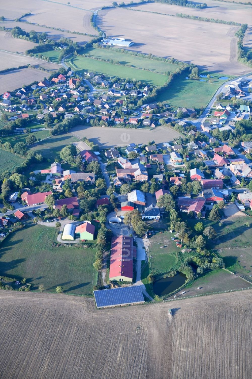 Neuengörs aus der Vogelperspektive: Ortsansicht in Neuengörs im Bundesland Schleswig-Holstein, Deutschland