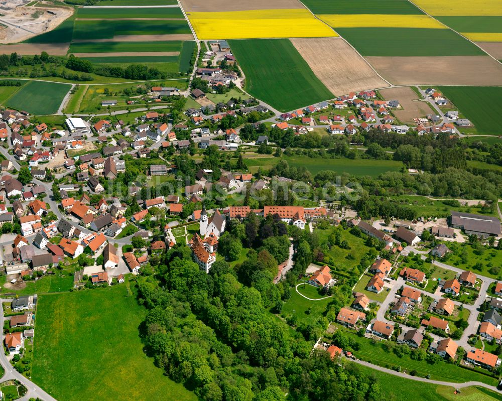 Neufra aus der Vogelperspektive: Ortsansicht in Neufra im Bundesland Baden-Württemberg, Deutschland