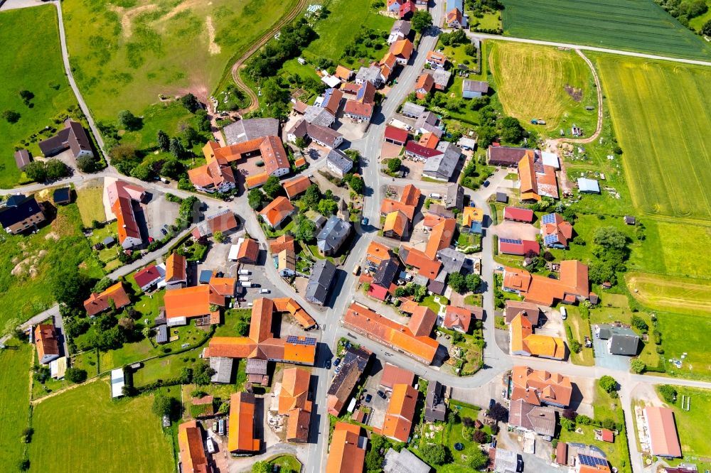 Neukirchen von oben - Ortsansicht in Neukirchen im Bundesland Hessen, Deutschland