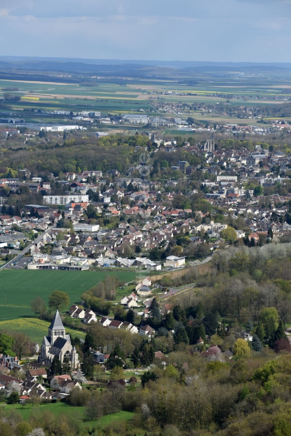 La Neuville-en-Hez von oben - Ortsansicht in La Neuville-en-Hez in Nord-Pas-de-Calais Picardie, Frankreich