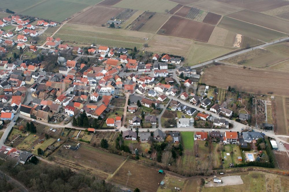 Nieder-Hilbersheim aus der Vogelperspektive: Ortsansicht von Nieder-Hilbersheim im Bundesland Rheinland-Pfalz