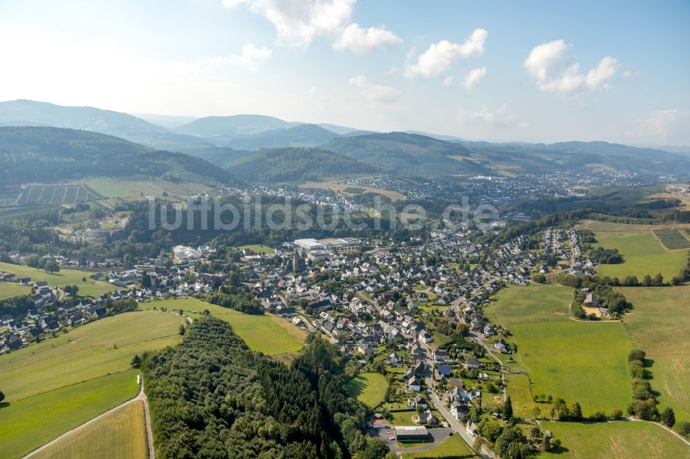 Nuttlar von oben - Ortsansicht in Nuttlar im Bundesland Nordrhein-Westfalen, Deutschland