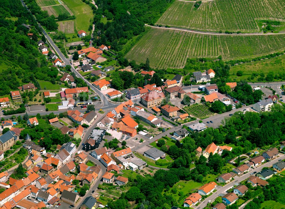 Obermoschel aus der Vogelperspektive: Ortsansicht in Obermoschel im Bundesland Rheinland-Pfalz, Deutschland