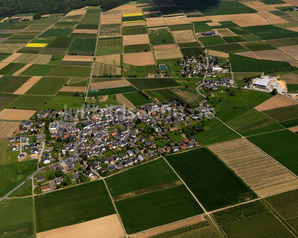 Grafschaft von oben - Ortsansicht von Oeverich in der Gemeinde Grafschaft im Bundesland Rheinland-Pfalz