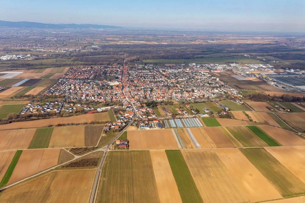 Luftaufnahme Offenbach an der Queich - Ortsansicht in Offenbach an der Queich im Bundesland Rheinland-Pfalz, Deutschland