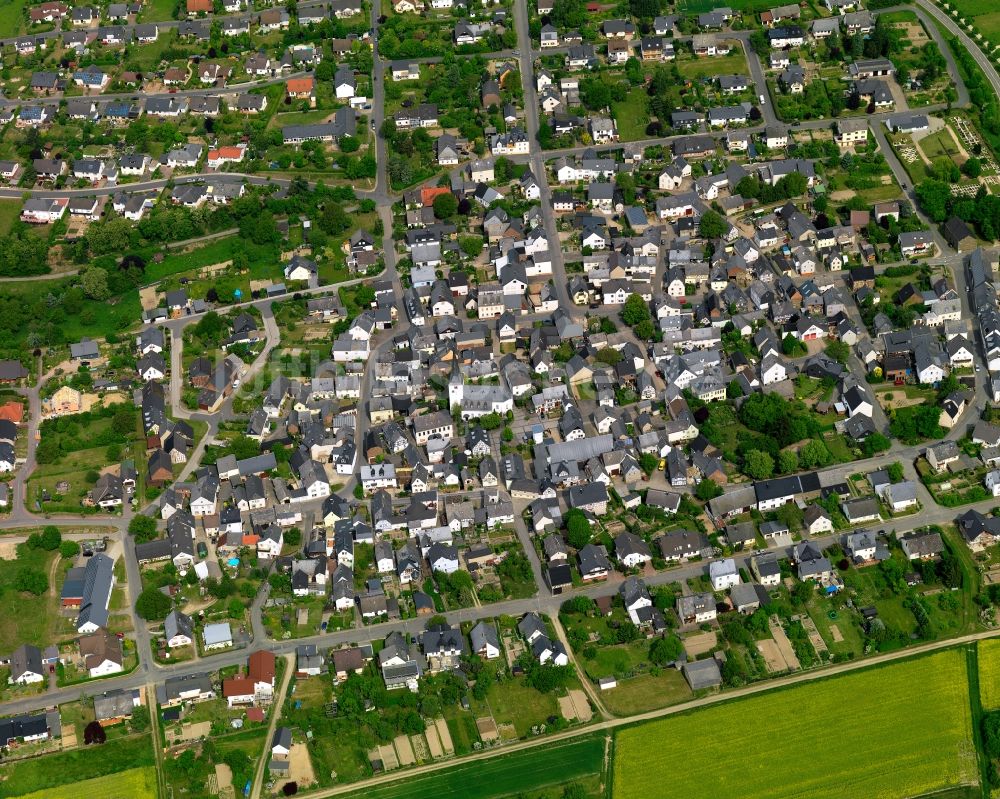 Luftaufnahme Bornich - Ortsansicht der Ortsgemeinde Bornich im Bundesland Rheinland-Pfalz