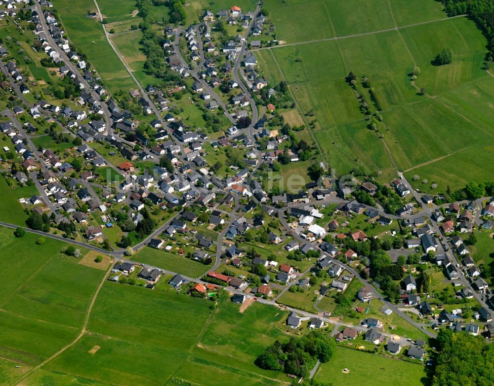 Luftbild Derschen - Ortsansicht der Ortsgemeinde Derschen im Bundesland Rheinland-Pfalz