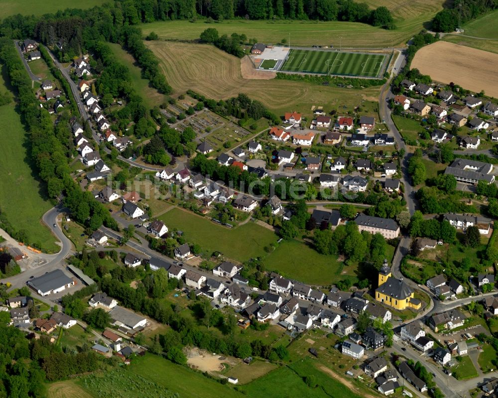 Friesenhagen von oben - Ortsansicht der Ortsgemeinde Friesenhagen im Bundesland Rheinland-Pfalz