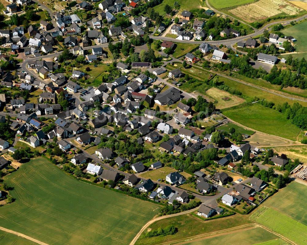 Gamlen von oben - Ortsansicht der Ortsgemeinde Gamlen im Bundesland Rheinland-Pfalz