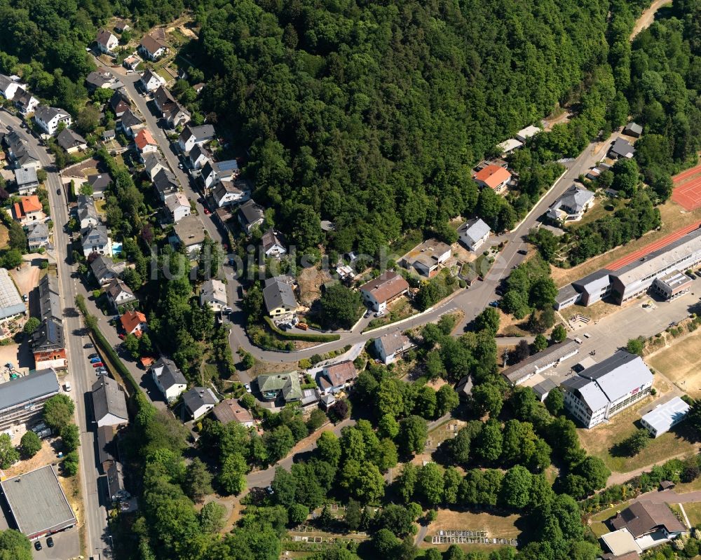 Herrstein von oben - Ortsansicht der Ortsgemeinde Herrstein im Bundesland Rheinland-Pfalz